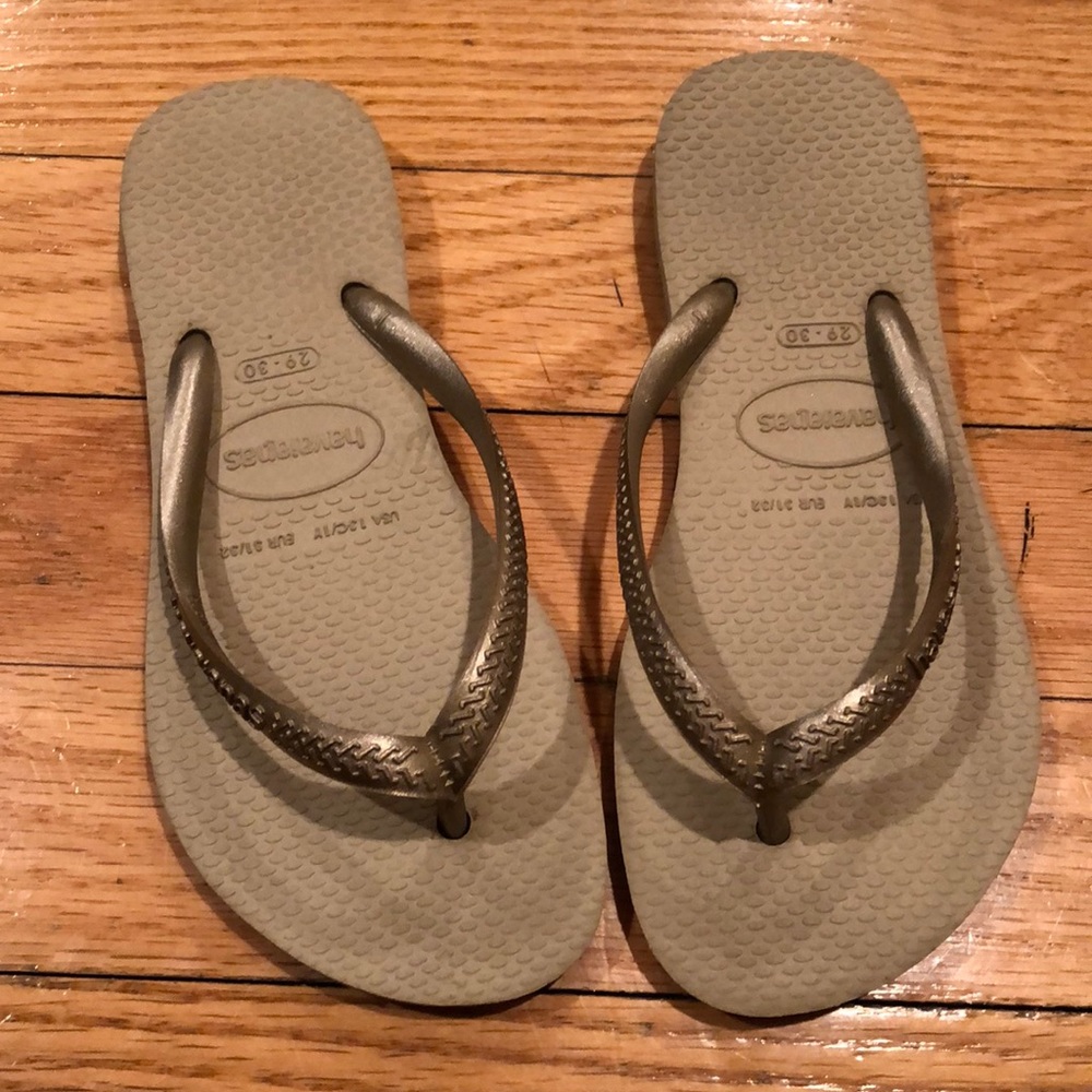 🌟Host Pick!🌟💗Havaianas Girls Flip Flops💗 - Picture 2 of 5